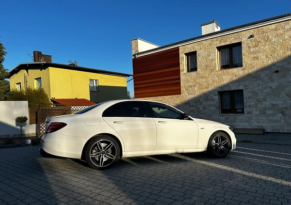 Mercedes-Benz Klasa E cena 238000 przebieg: 73000, rok produkcji 2018 z Ćmielów małe 407